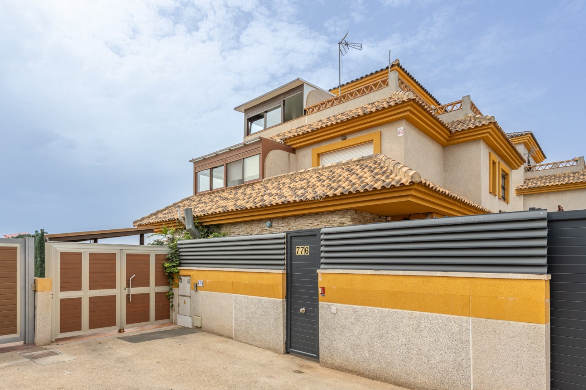 Herverkoop - Semi - Detached Villa - Los Montesinos - La Herada