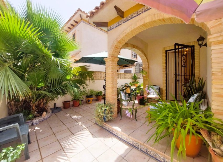 Herverkoop - Semi Detached Villa - Torrevieja - Las calas