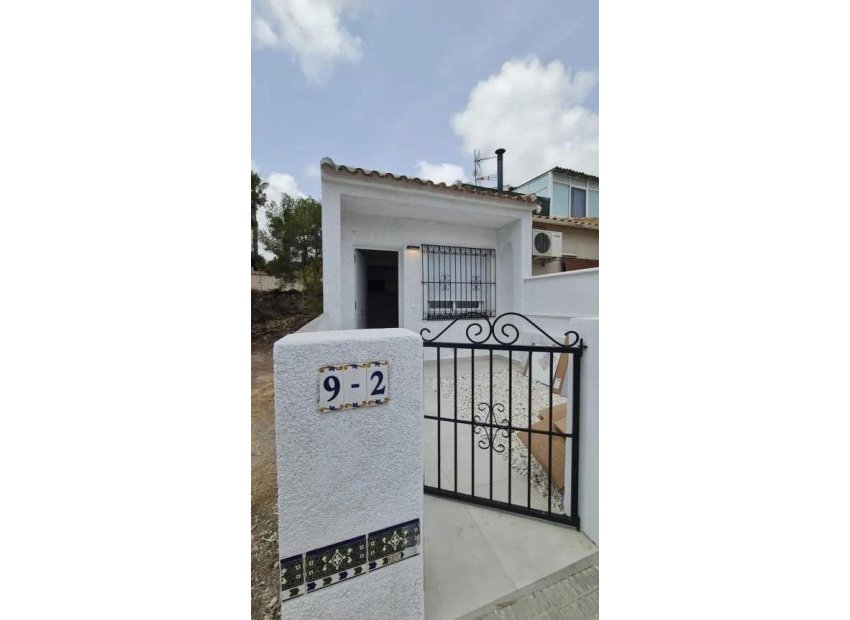 Herverkoop - Terraced house - Orihuela Costa - Las Filipinas