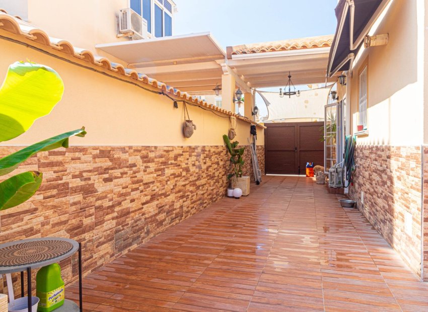 Herverkoop - Terraced house - Orihuela Costa - Playa Flamenca Norte