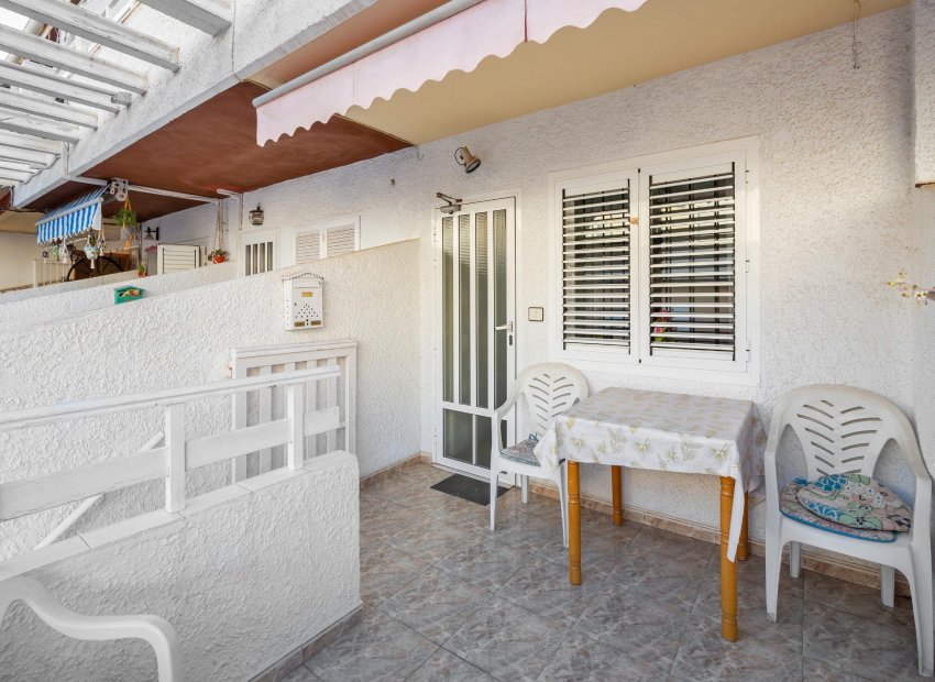 Herverkoop - Terraced house - Torrevieja - Acequion