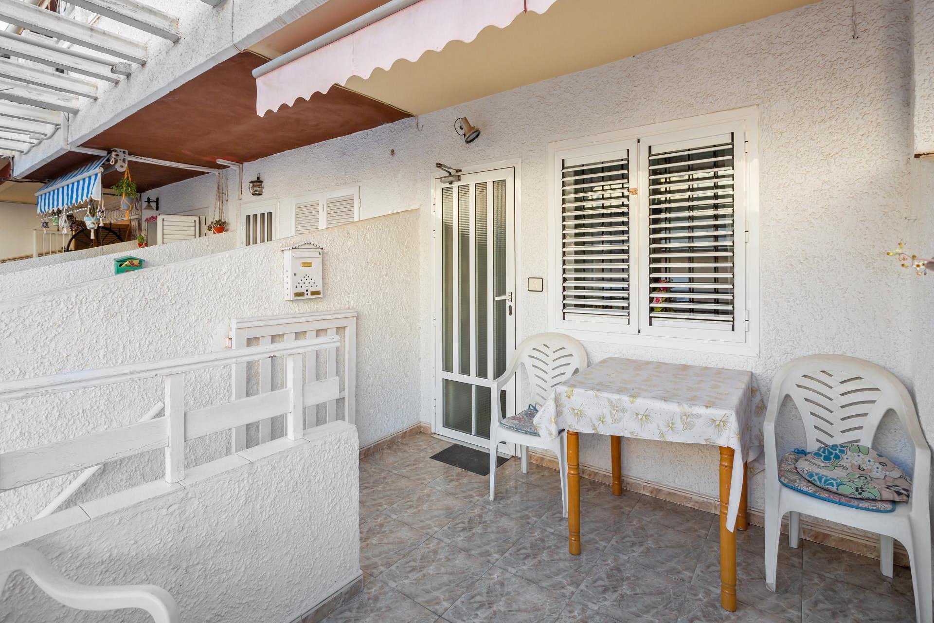 Herverkoop - Terraced house - Torrevieja - Acequion