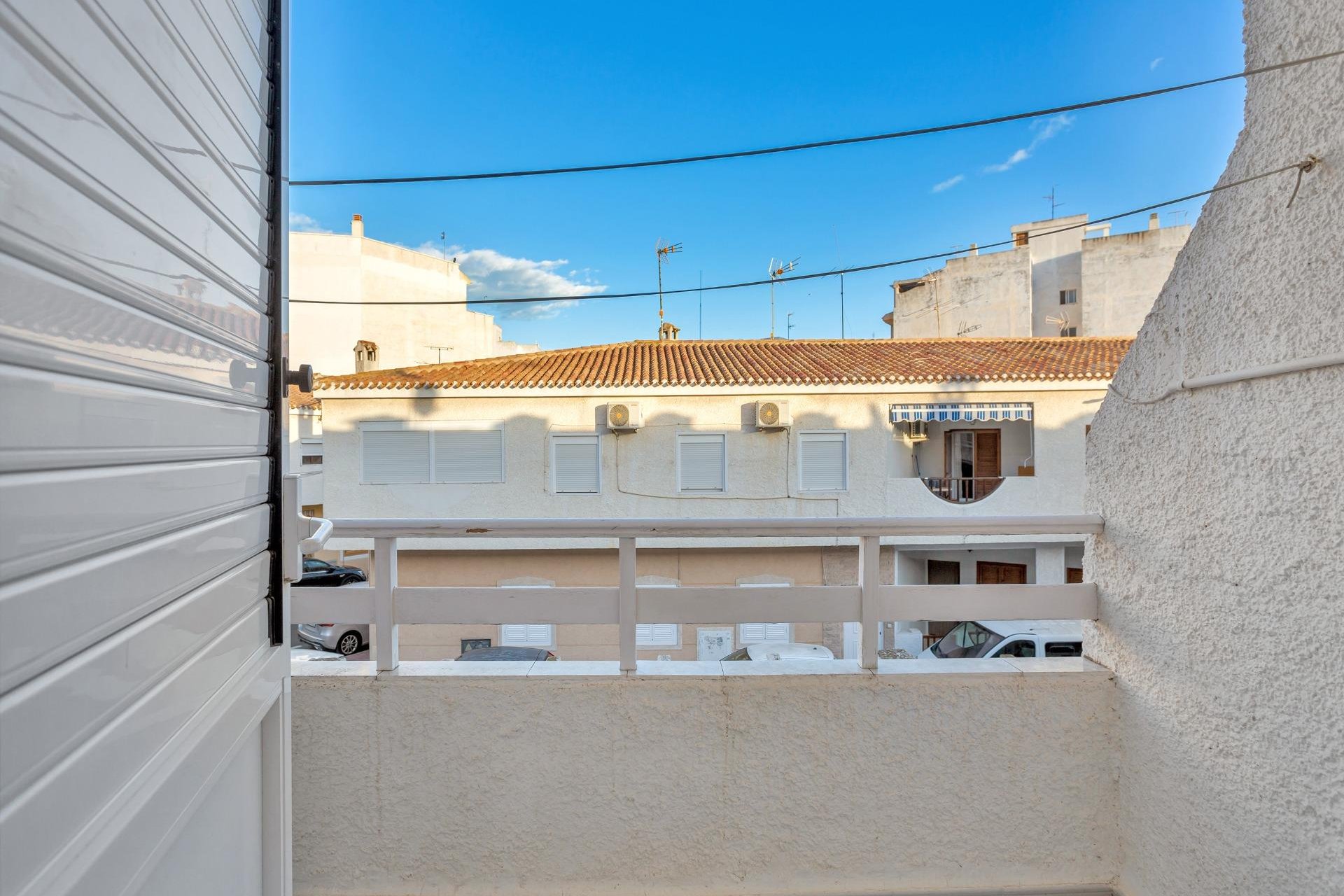 Herverkoop - Terraced house - Torrevieja - Acequion