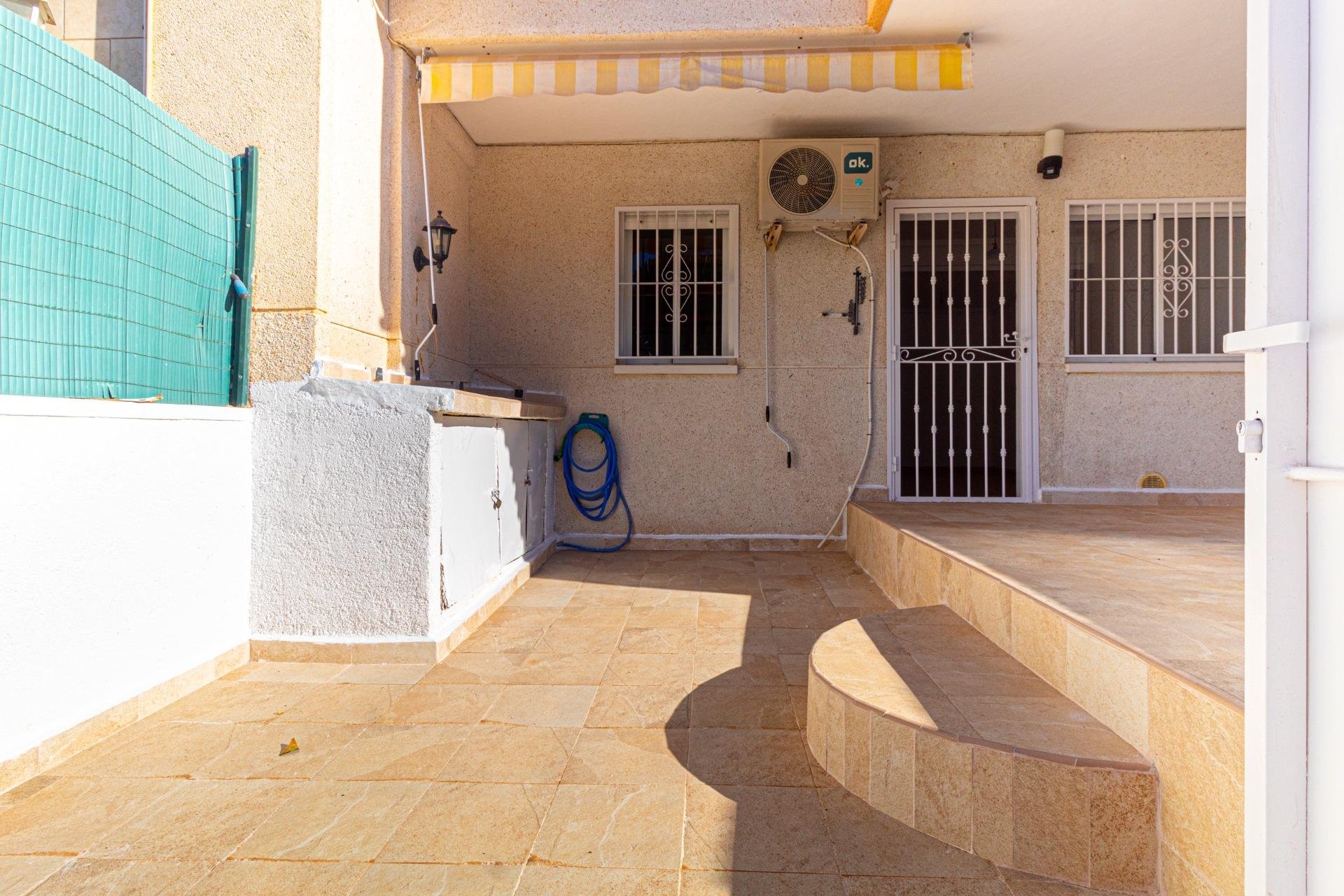 Herverkoop - Terraced house - Torrevieja - Aguas Nuevas