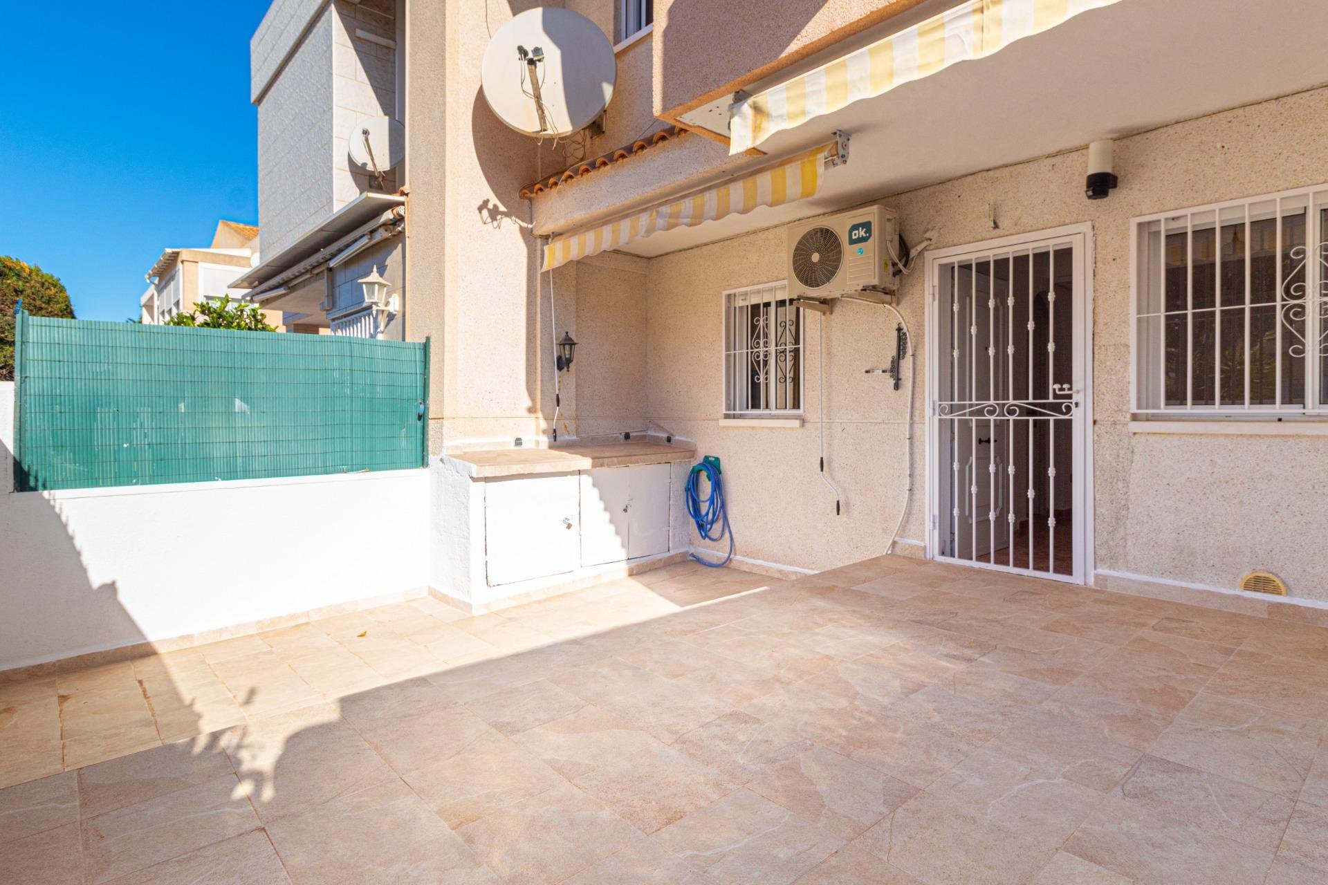 Herverkoop - Terraced house - Torrevieja - Aguas Nuevas