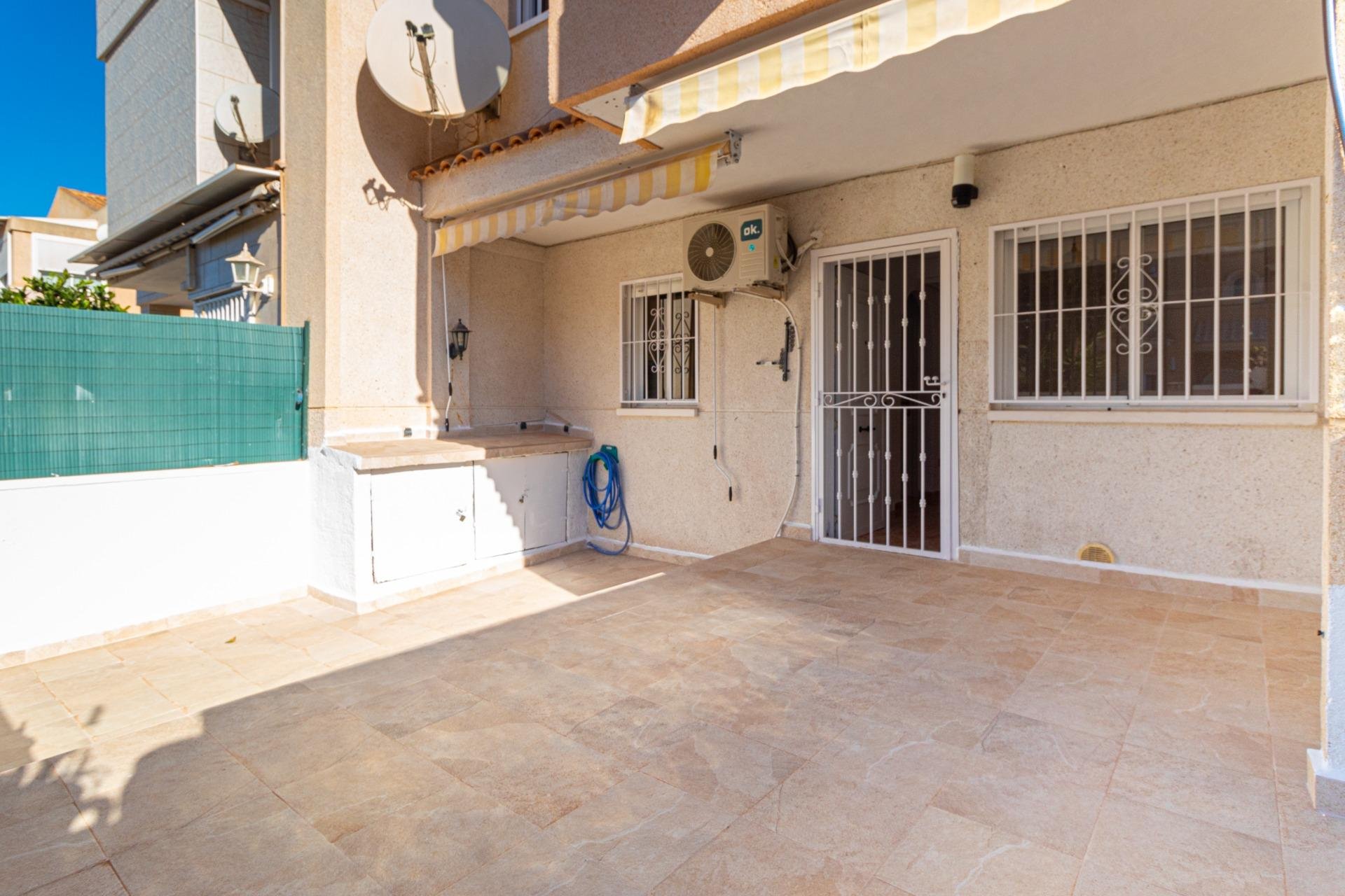 Herverkoop - Terraced house - Torrevieja - Aguas Nuevas