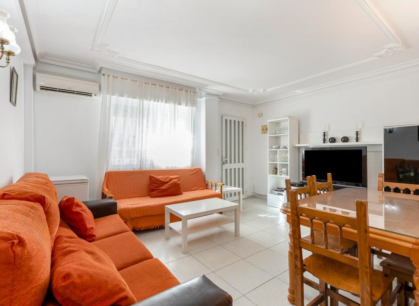 Herverkoop - Terraced house - Torrevieja - La Mata