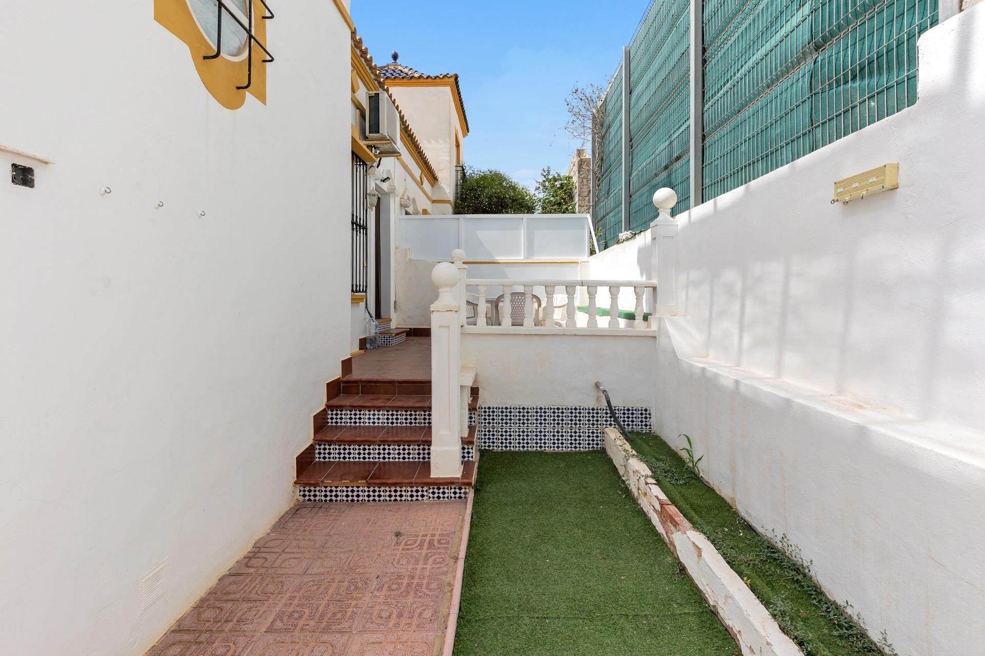 Herverkoop - Terraced house - Torrevieja - Los altos