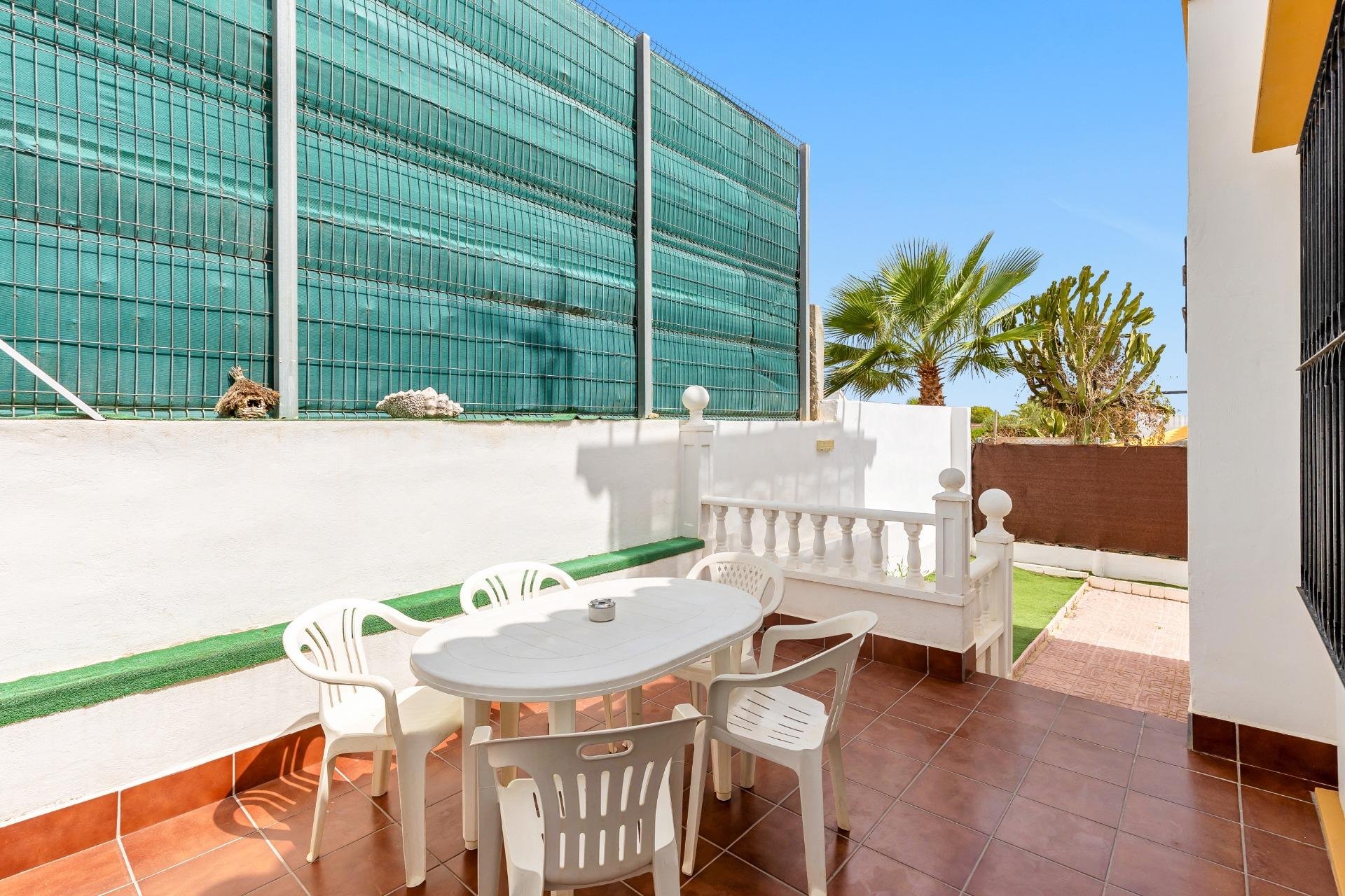 Herverkoop - Terraced house - Torrevieja - Los altos