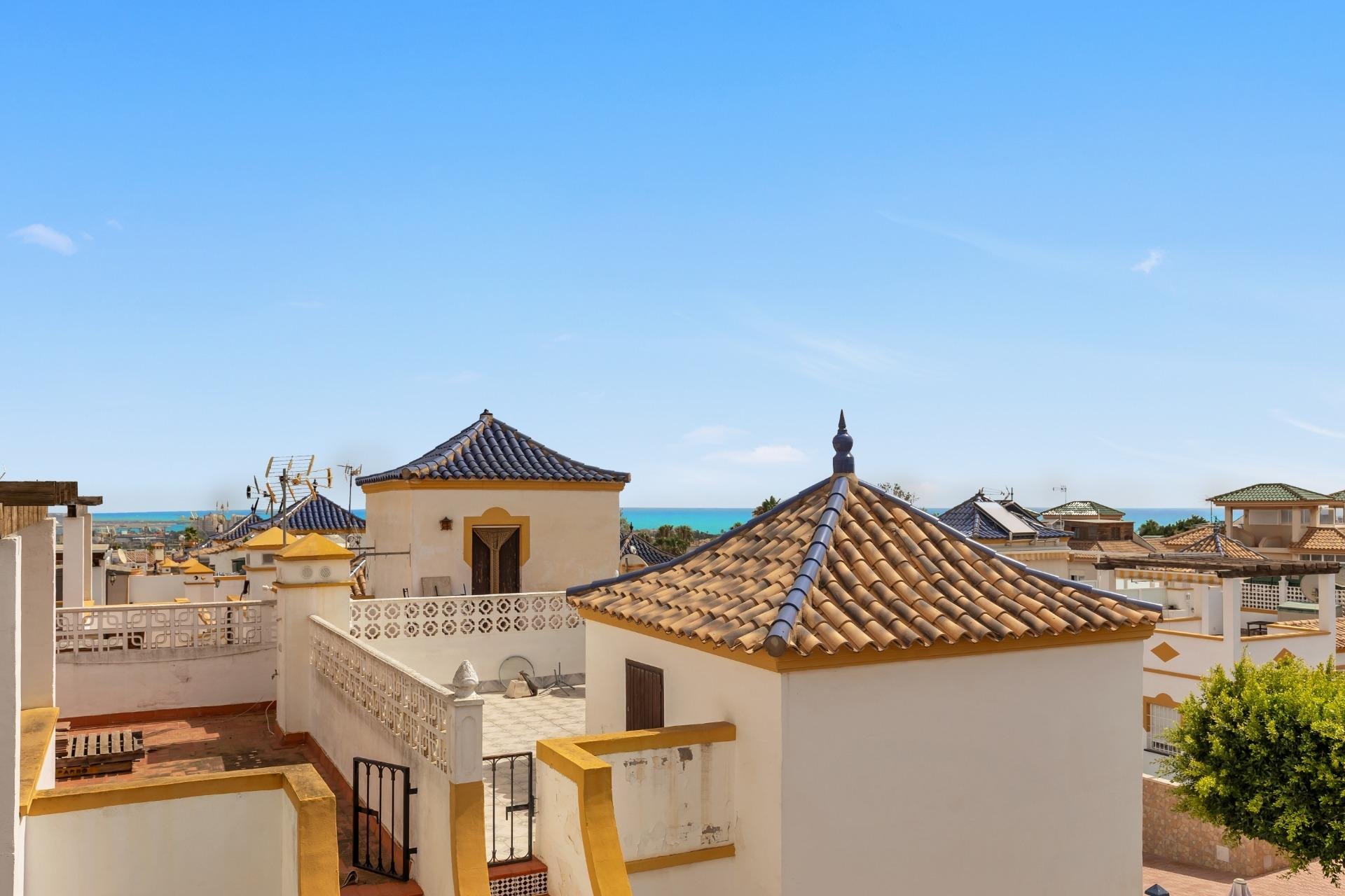 Herverkoop - Terraced house - Torrevieja - Los altos