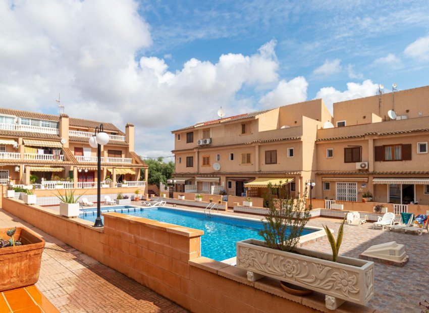 Herverkoop - Terraced house - Torrevieja - Los altos