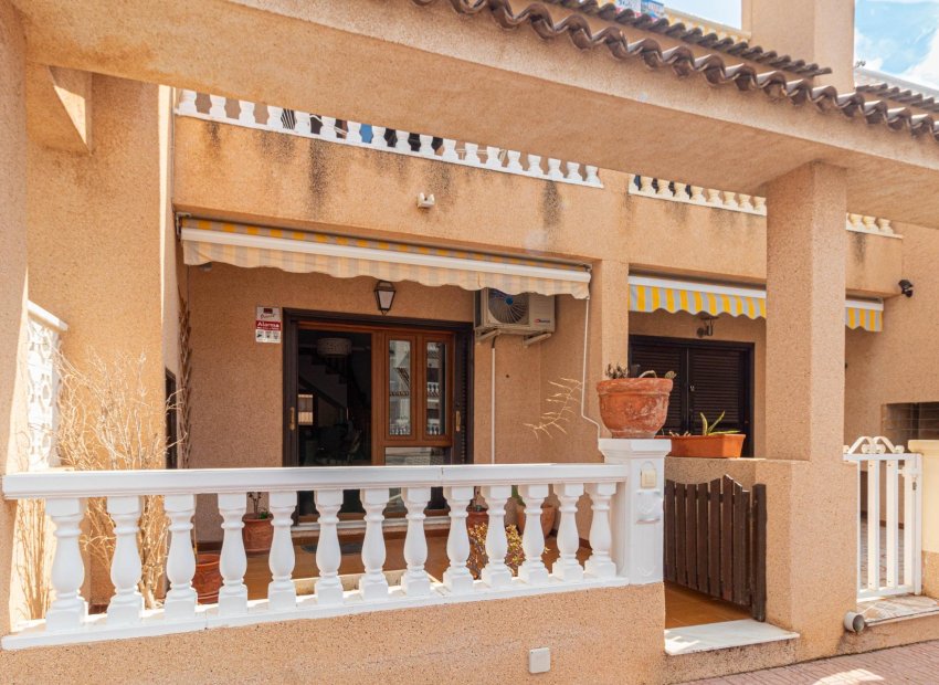 Herverkoop - Terraced house - Torrevieja - Los altos