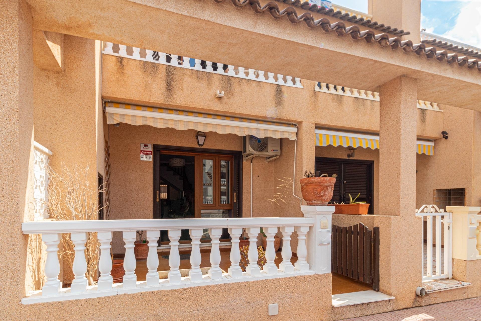 Herverkoop - Terraced house - Torrevieja - Los altos