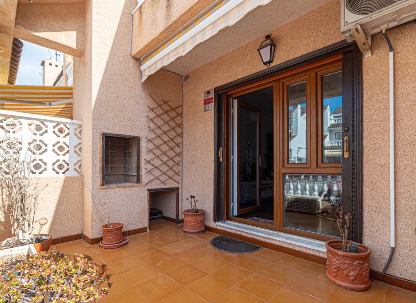 Herverkoop - Terraced house - Torrevieja - Los altos