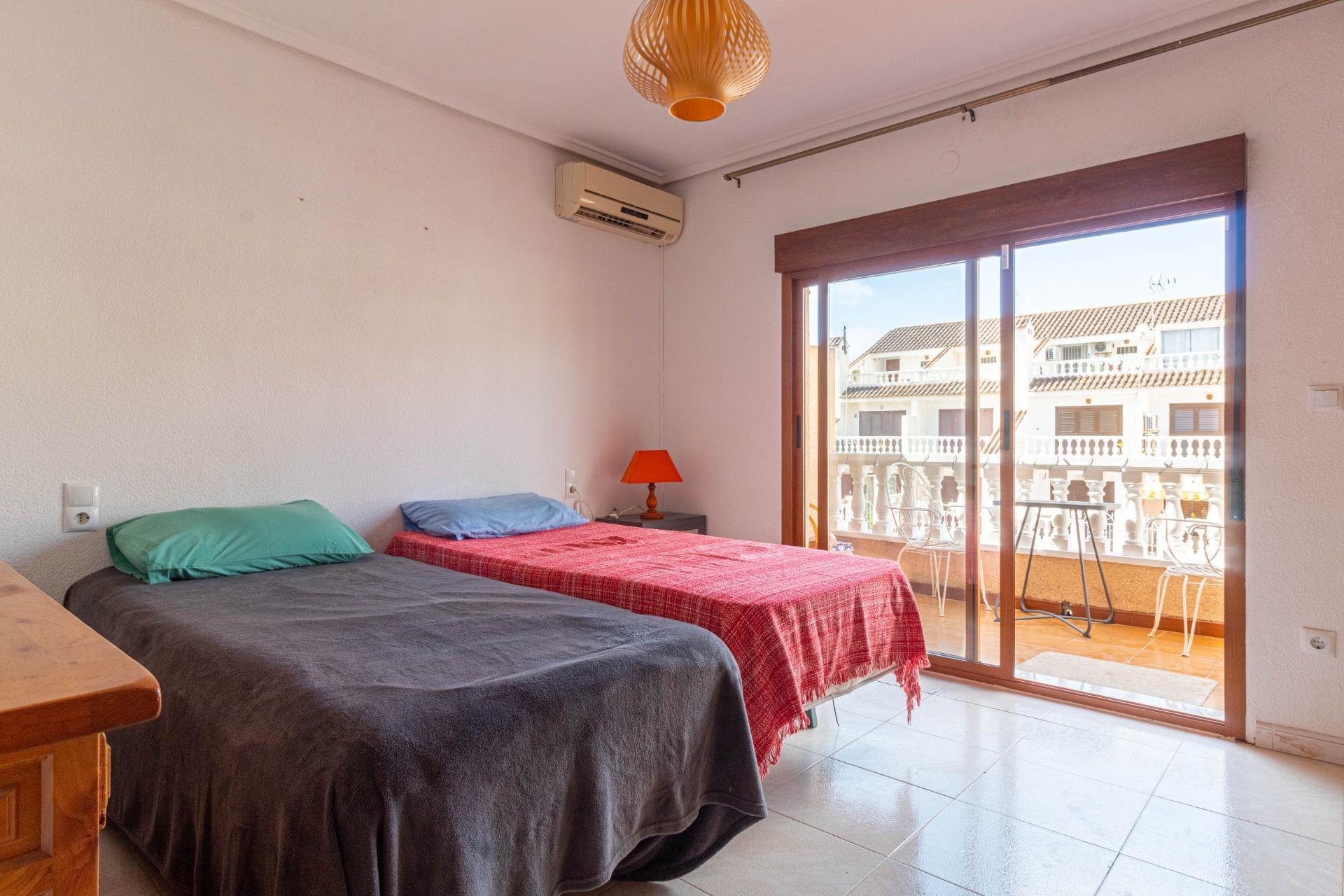 Herverkoop - Terraced house - Torrevieja - Los altos