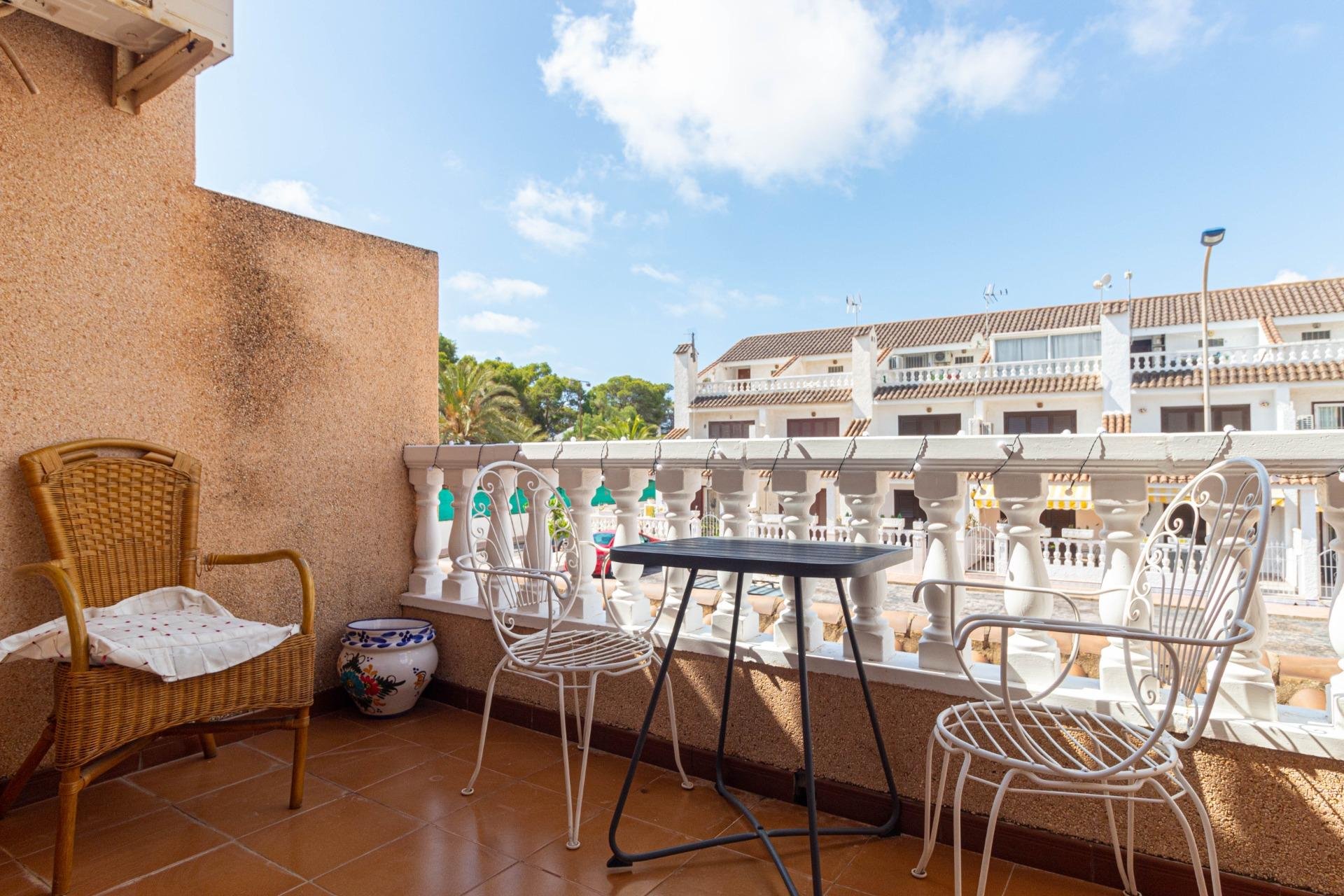 Herverkoop - Terraced house - Torrevieja - Los altos