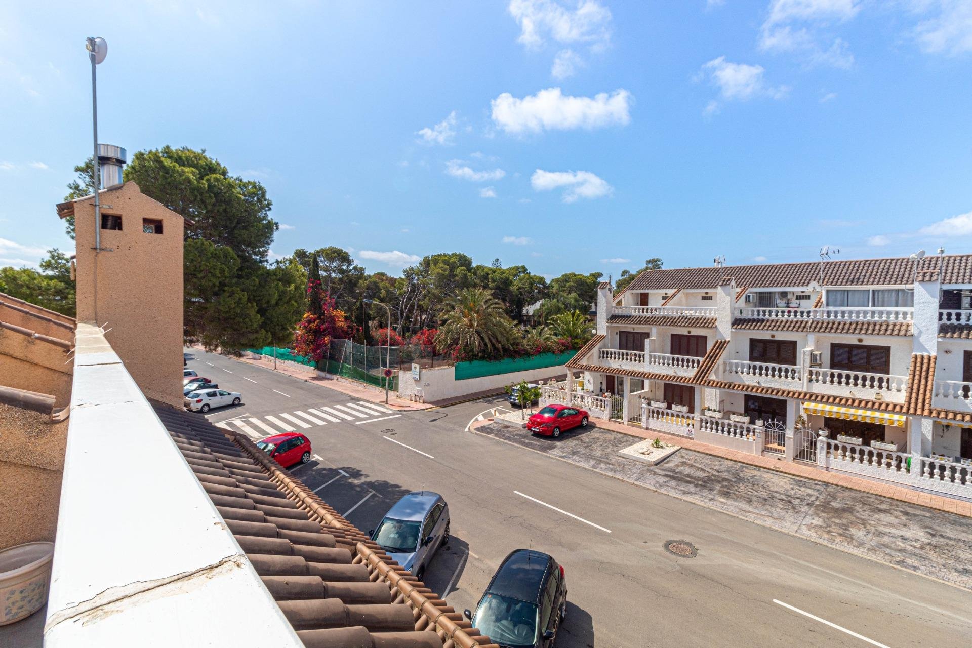 Herverkoop - Terraced house - Torrevieja - Los altos