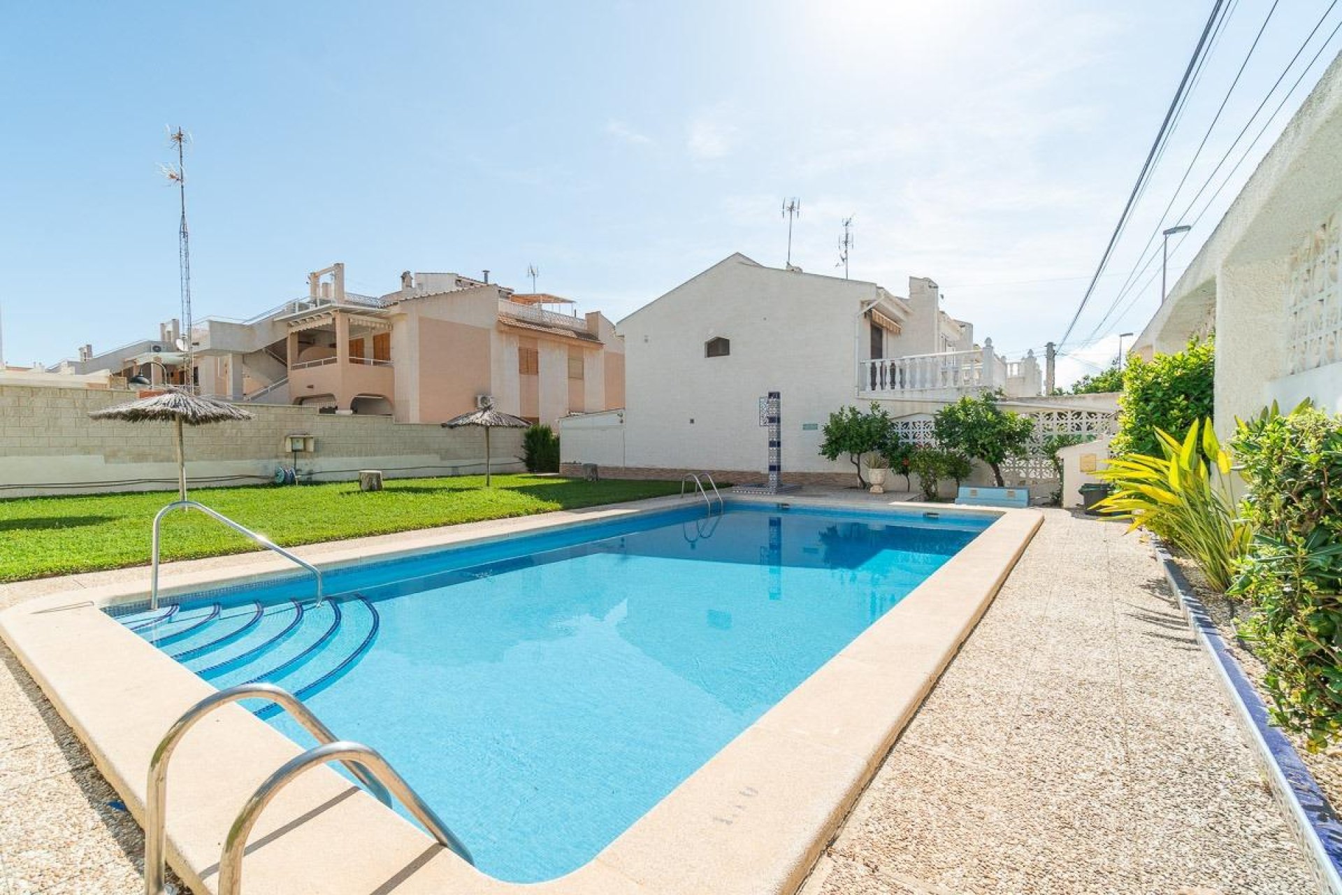 Herverkoop - Terraced house - Torrevieja - Los Frutales