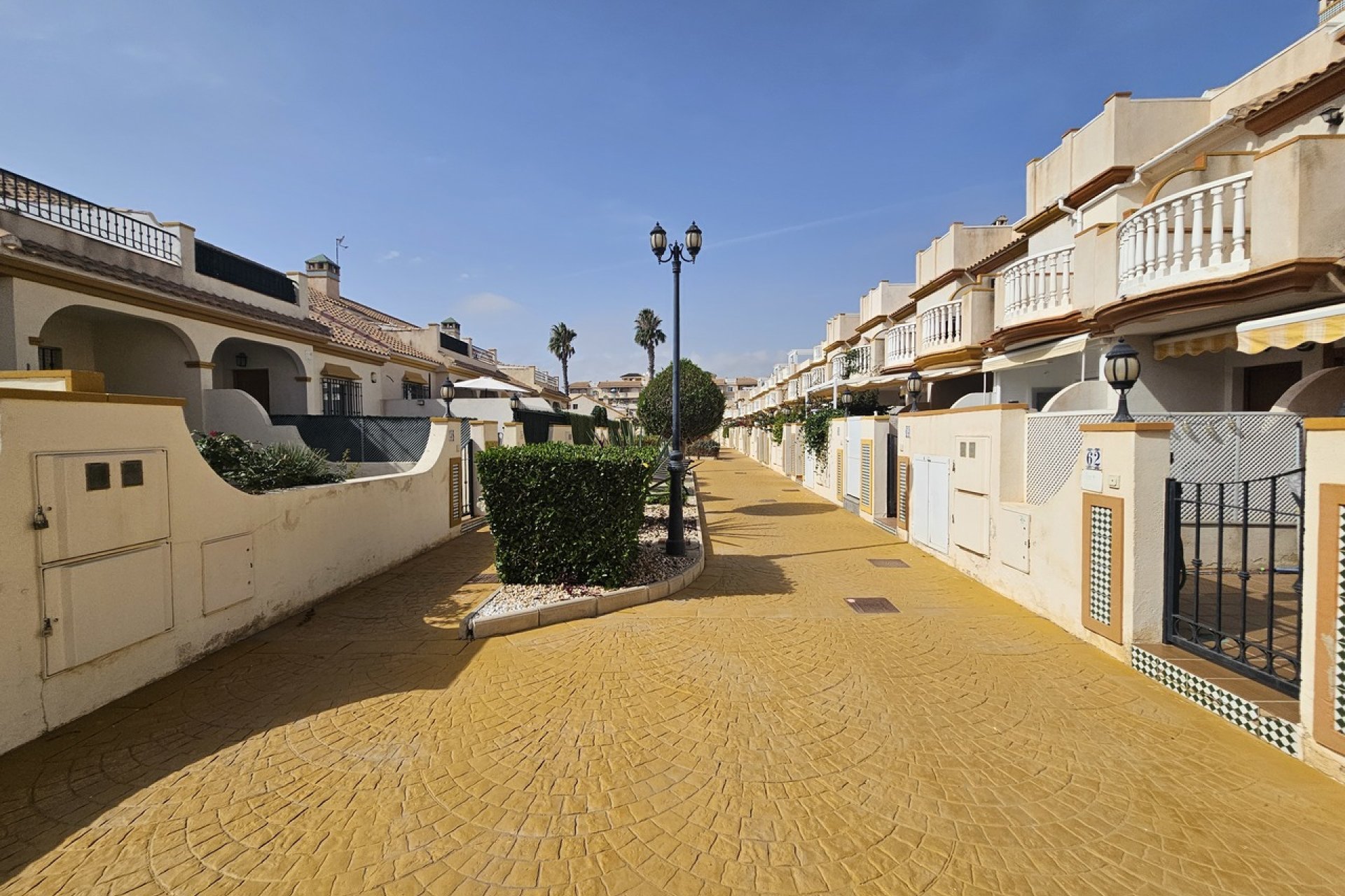 Herverkoop - Town House - Cabo Roig