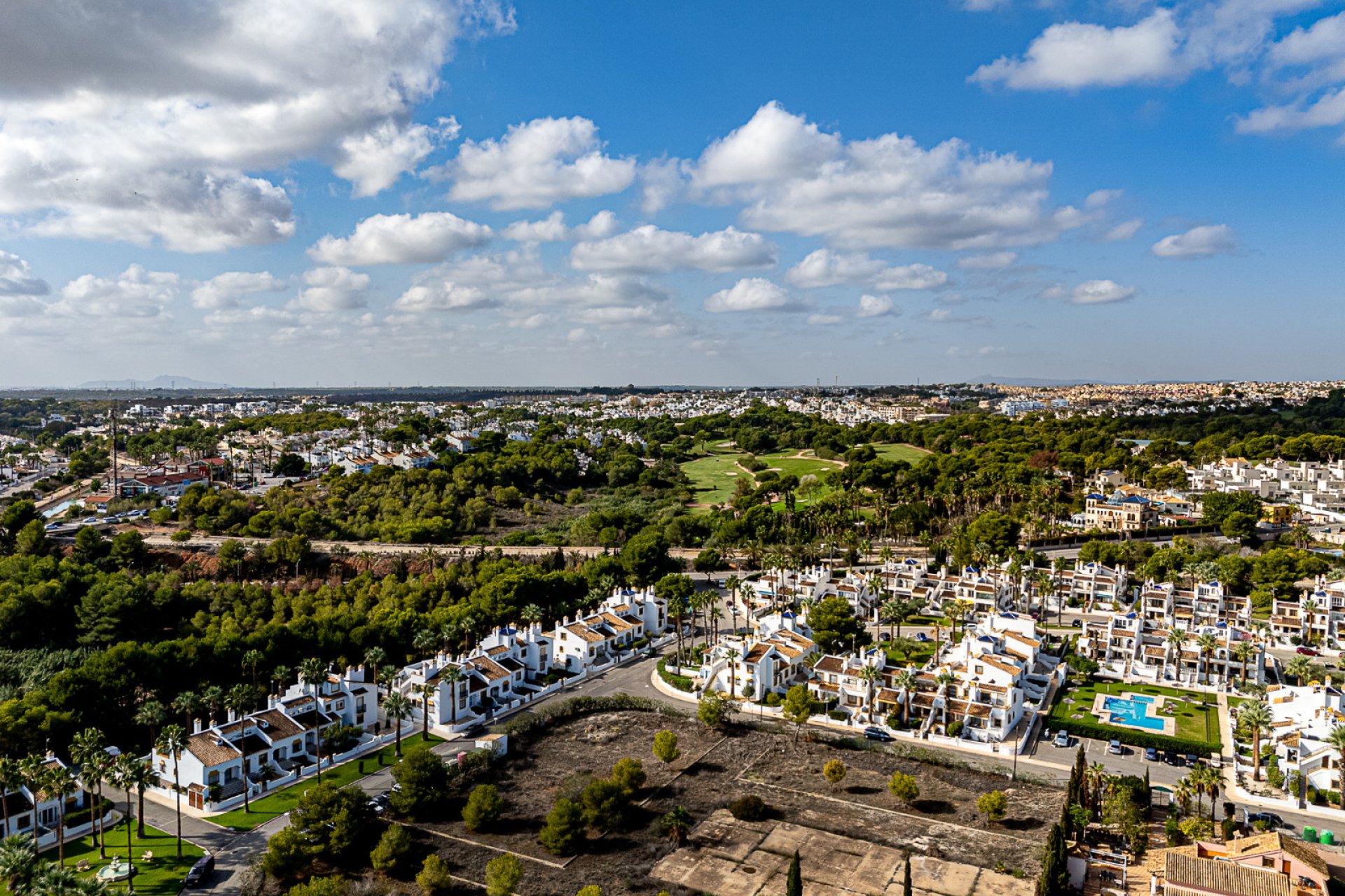 Herverkoop - Town House - Los Dolses - Pimienta