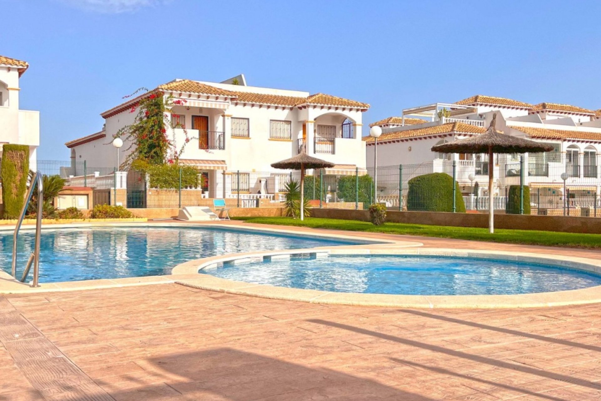 Herverkoop - Town House - Orihuela Costa - Punta Prima