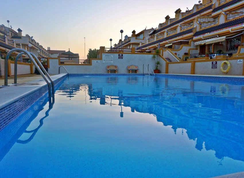 Herverkoop - Town House - Playa Flamenca