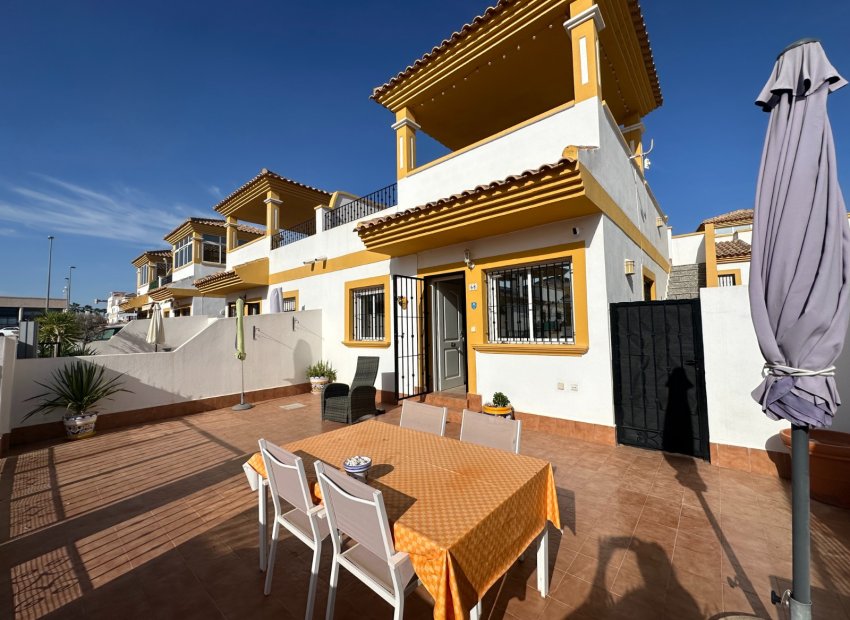 Herverkoop - Town house / semi detached - Orihuela - Entre Naranjos