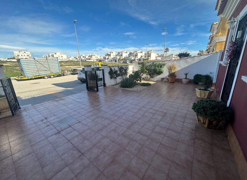 Herverkoop - Town house / semi detached - Orihuela - Entre Naranjos