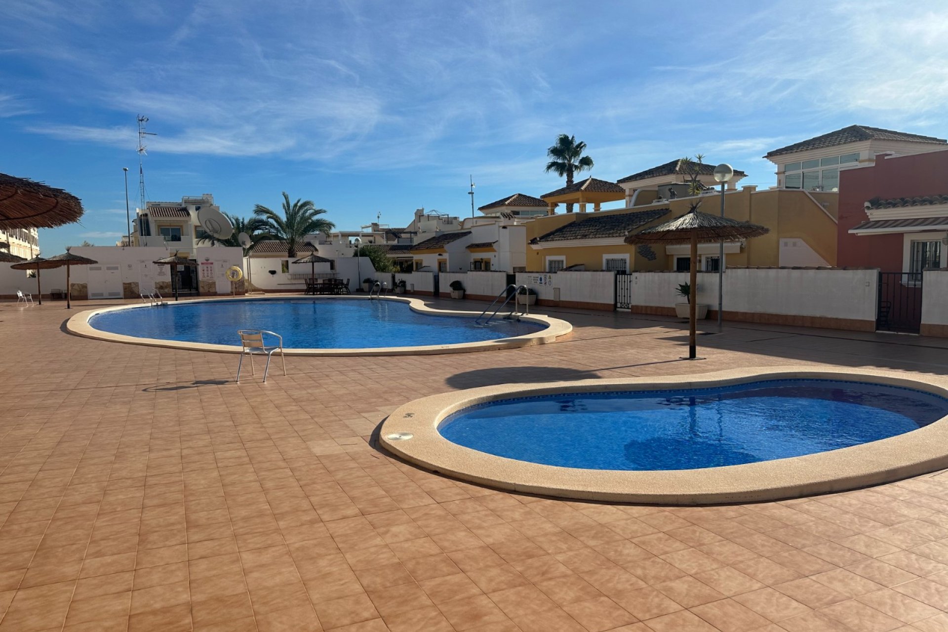 Herverkoop - Town house / semi detached - Orihuela - Entre Naranjos