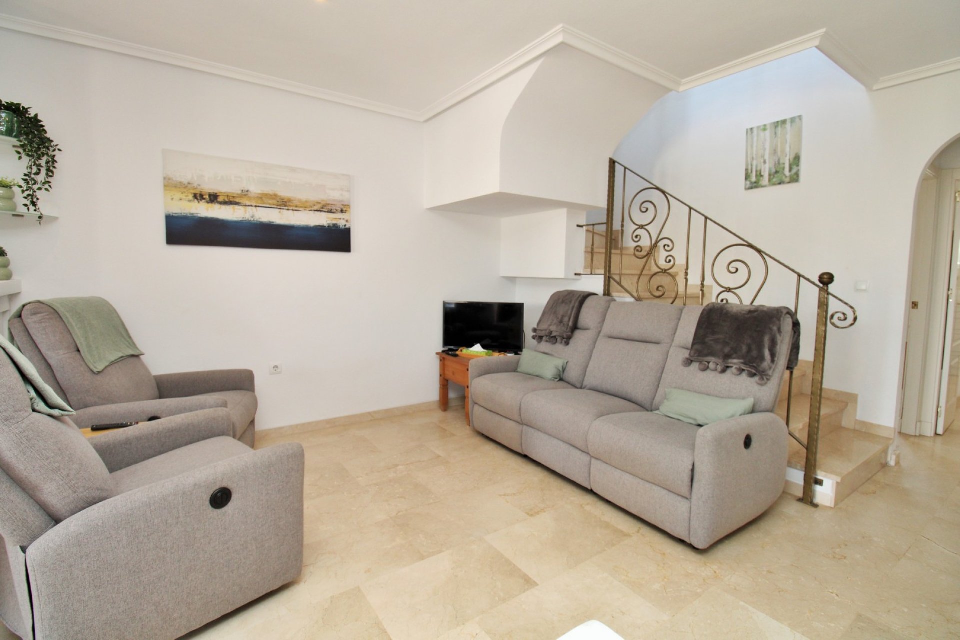 Herverkoop - Town House - Villamartin - PAU 8