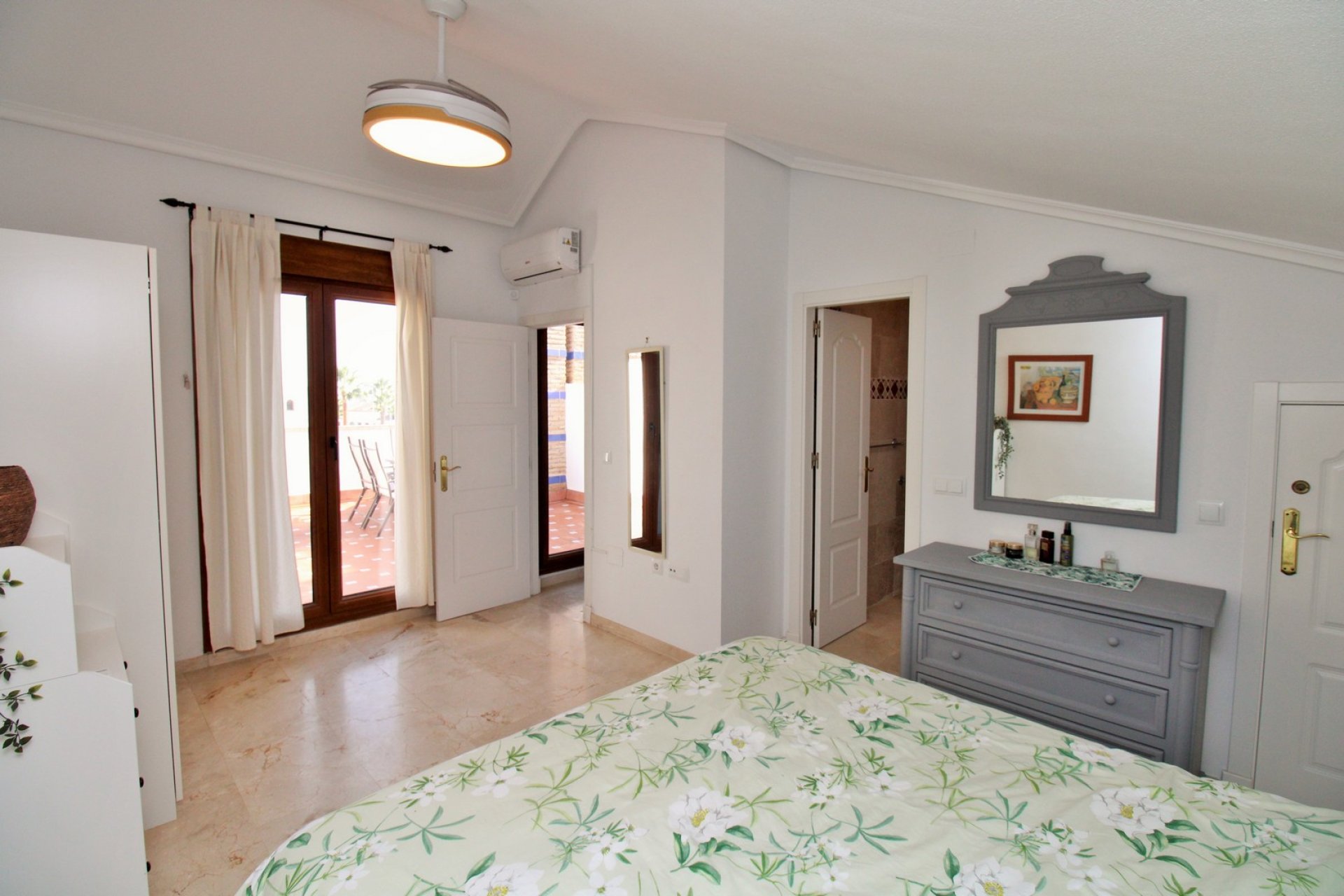 Herverkoop - Town House - Villamartin - PAU 8