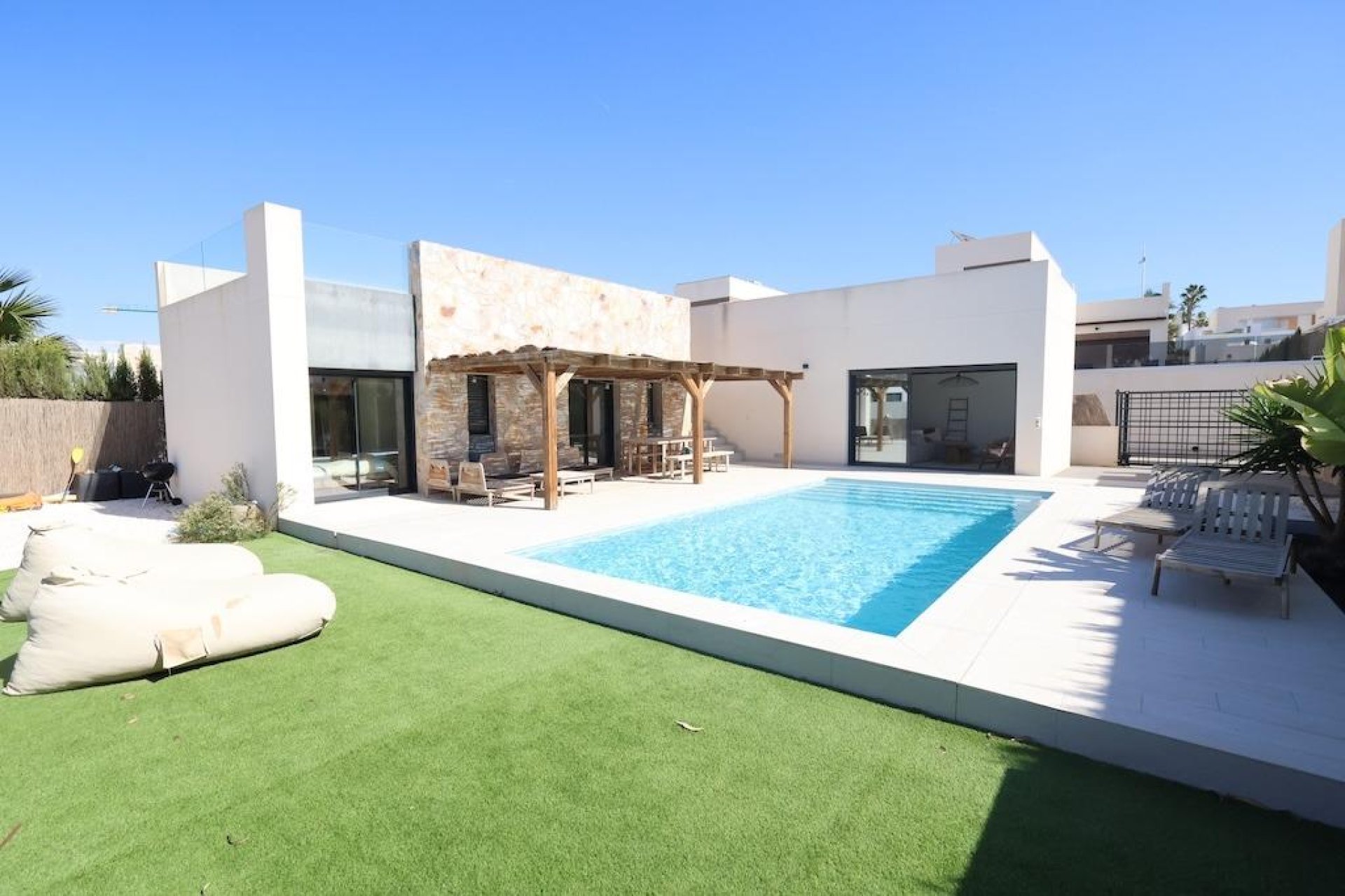 Herverkoop - Villa - Algorfa
