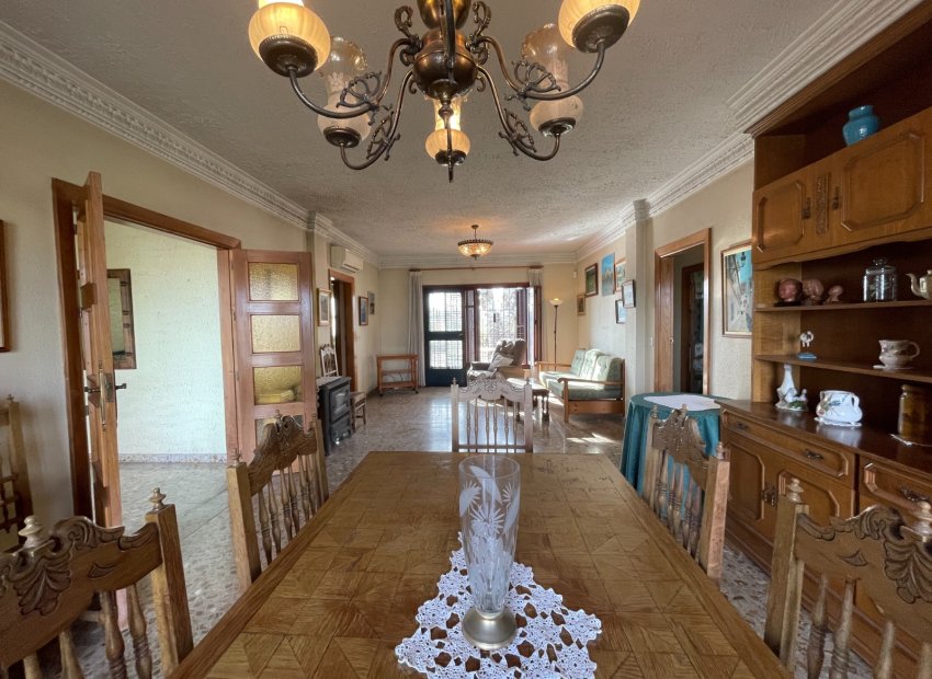 Herverkoop - Villa - Benejúzar