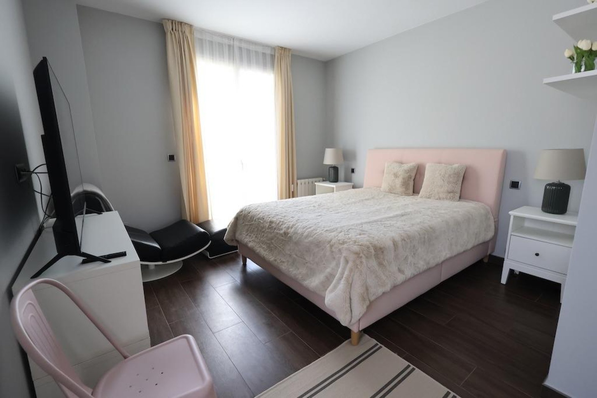 Herverkoop - Villa - Cabo Roig