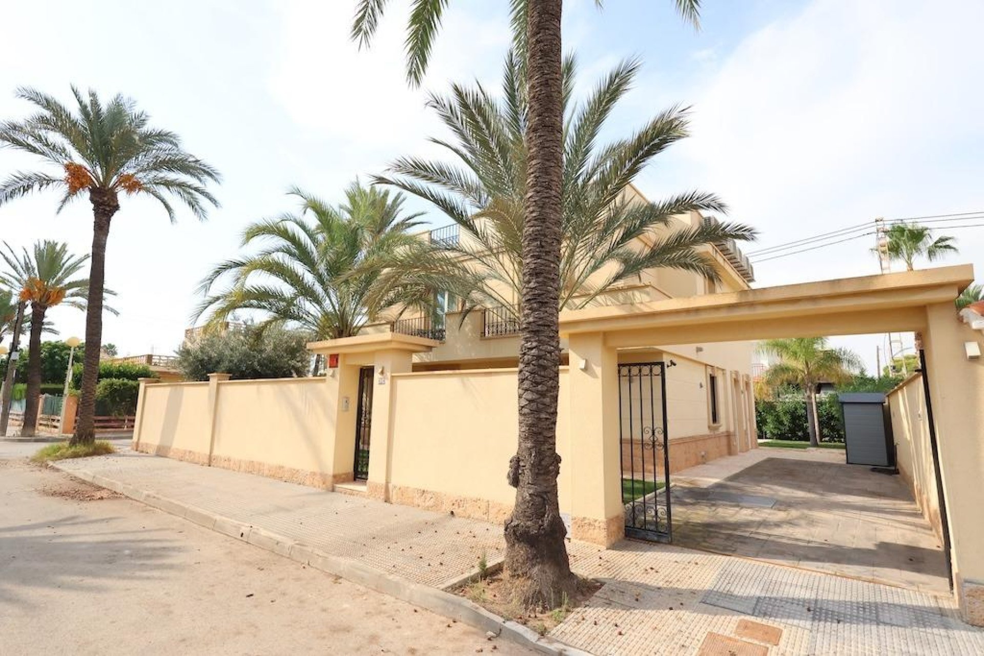 Herverkoop - Villa - Cabo Roig