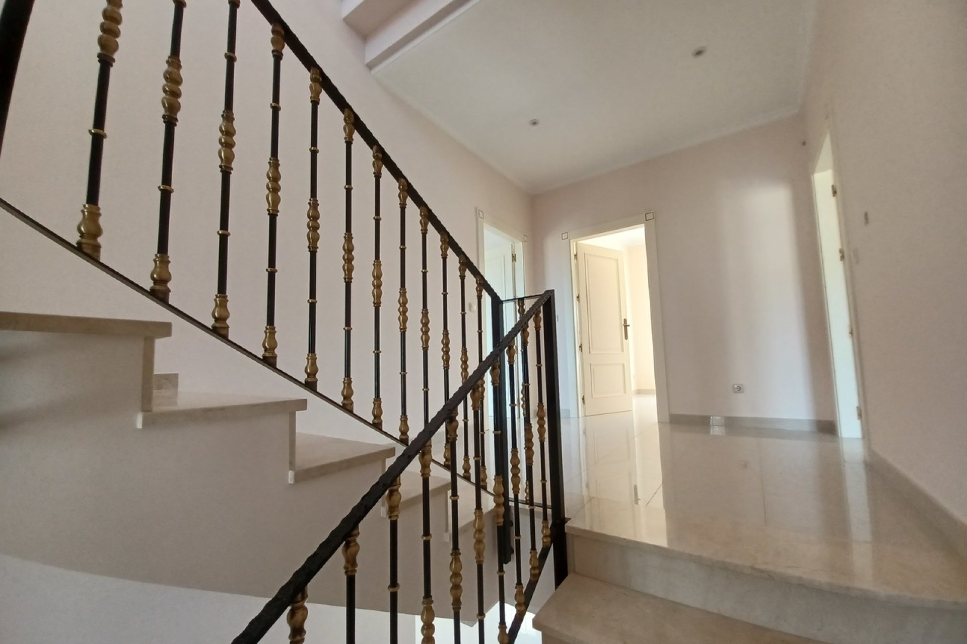 Herverkoop - Villa - Cabo Roig