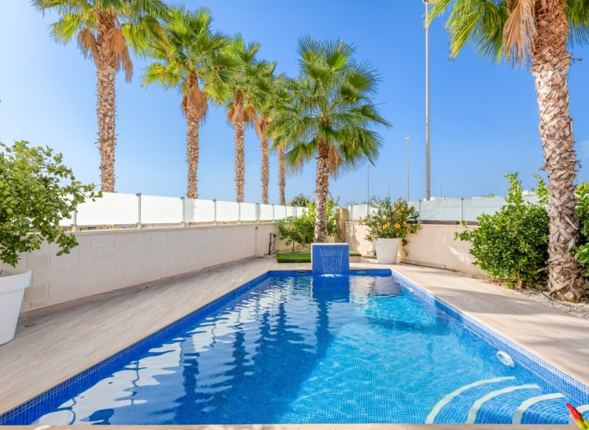 Herverkoop - Villa - Cabo Roig