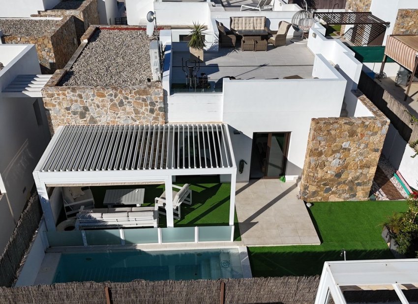 Herverkoop - Villa - Cabo Roig