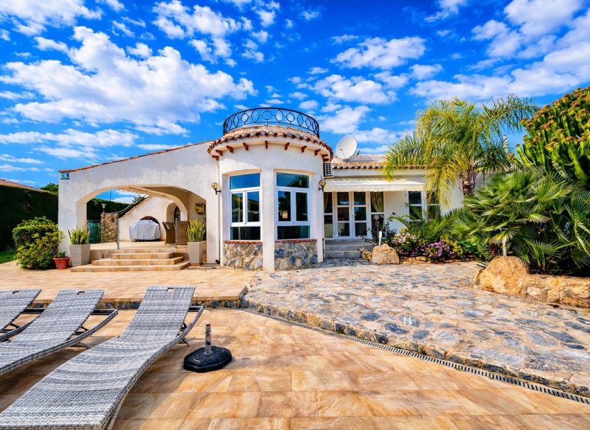 Herverkoop - Villa - Cabo Roig