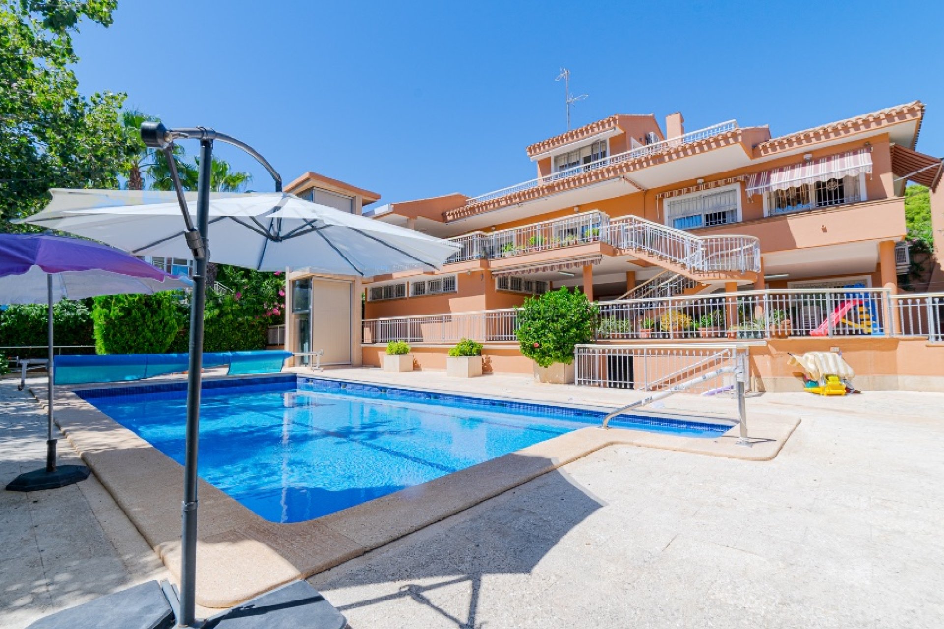 Herverkoop - Villa - Campoamor