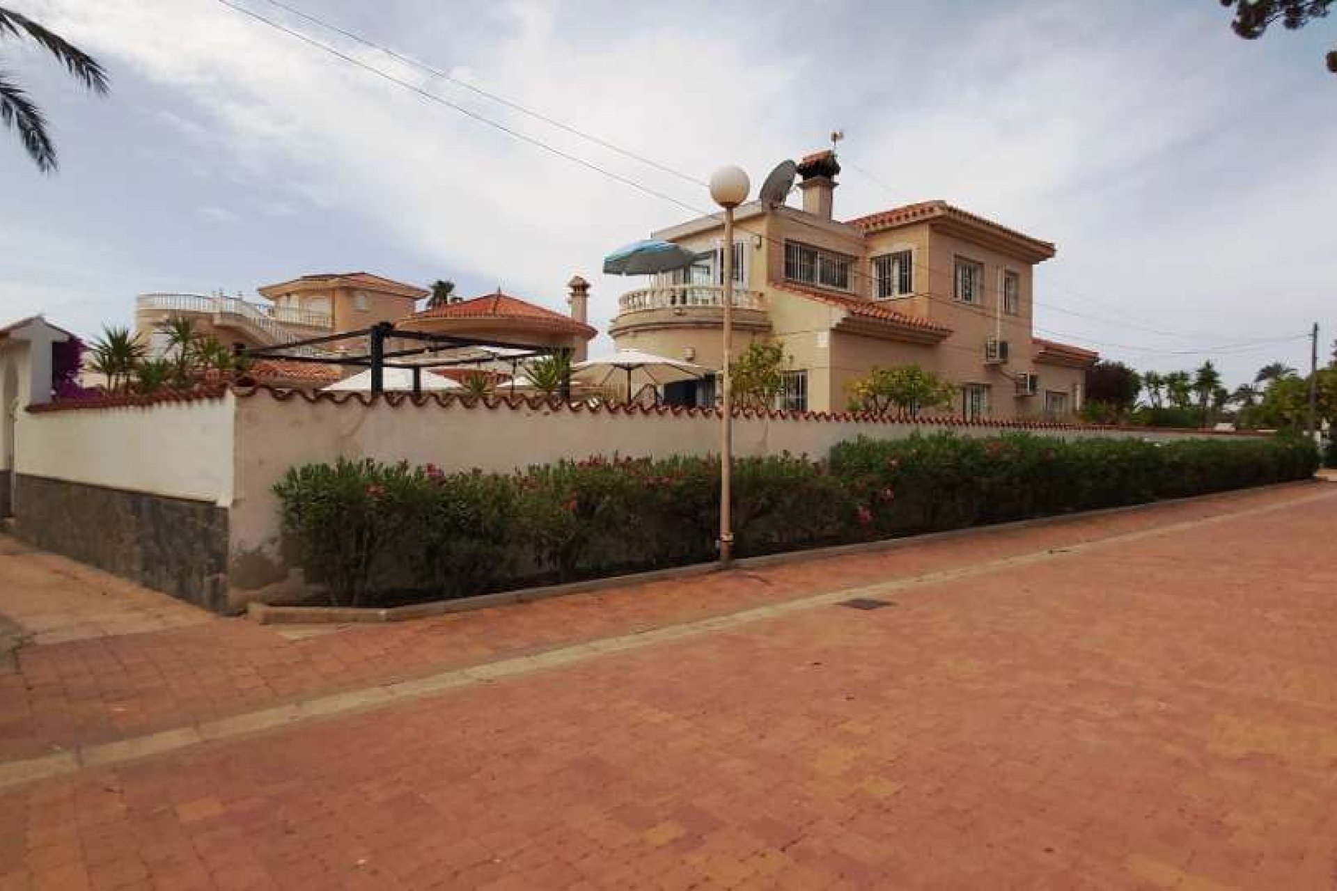 Herverkoop - Villa - Cartagena - Ur Estrella M C Palmeras 20 30368 Cartagena Murcia