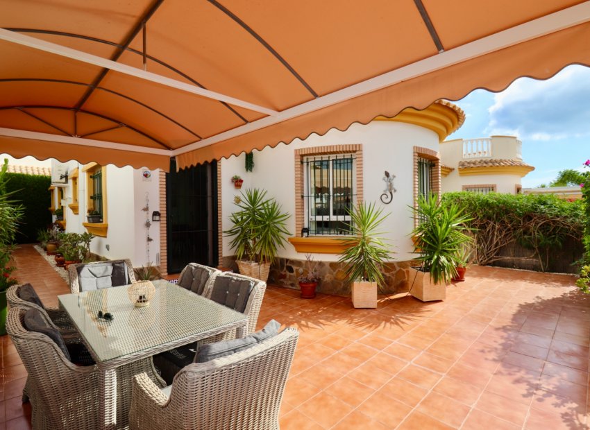 Herverkoop - Villa - Guardamar del Segura - El Raso