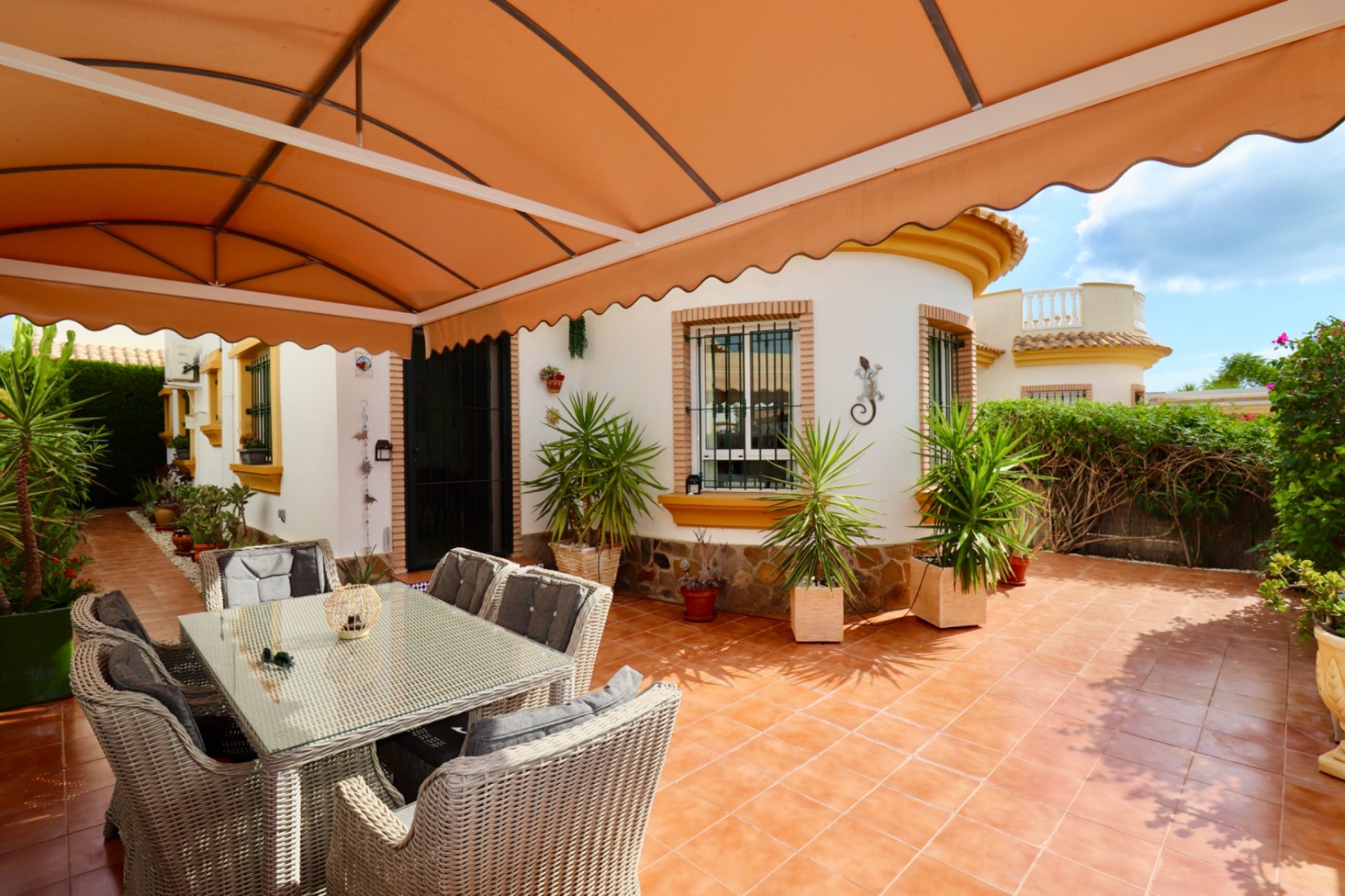 Herverkoop - Villa - Guardamar del Segura - El Raso