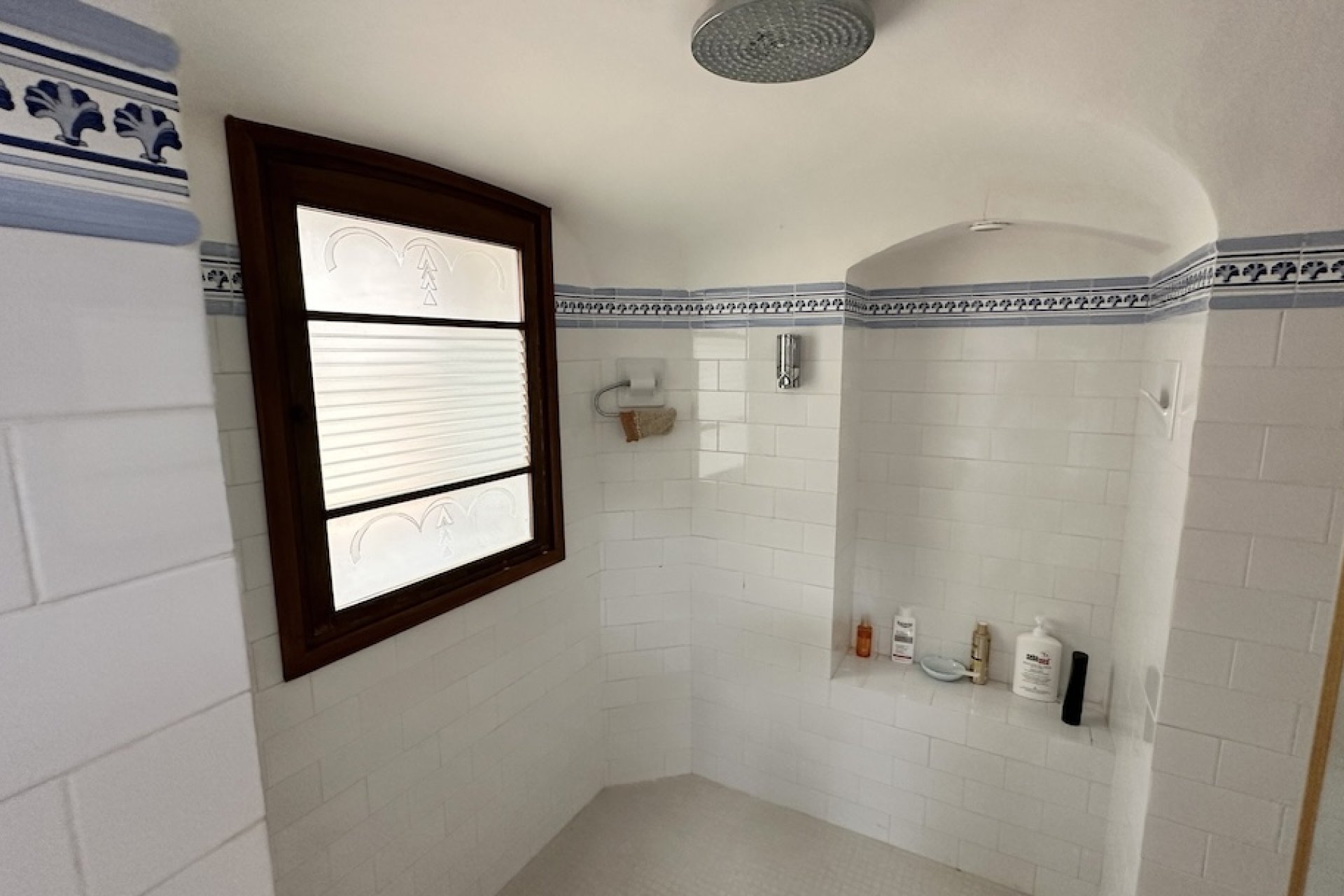 Herverkoop - Villa - Hondón de las Nieves