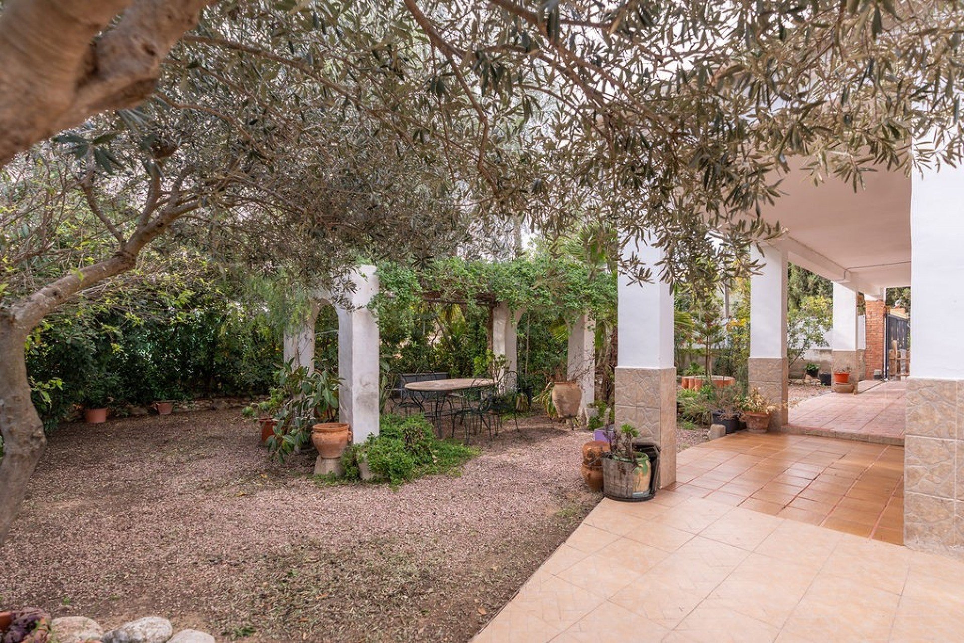 Herverkoop - Villa - Hondón de las Nieves