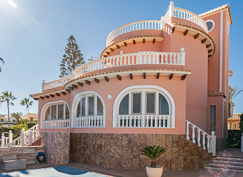 Herverkoop - Villa - La Zenia - Beachside