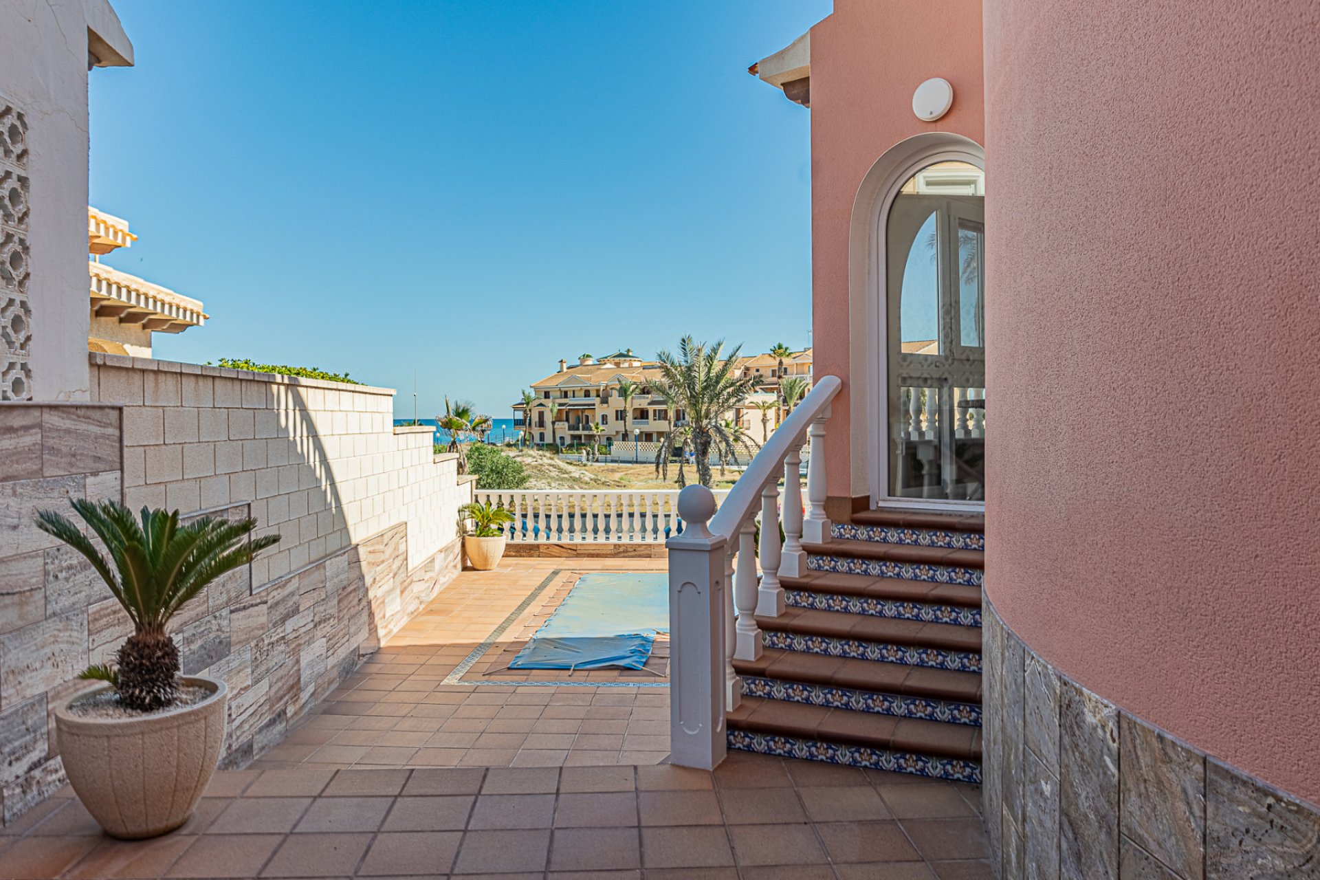 Herverkoop - Villa - La Zenia - Beachside