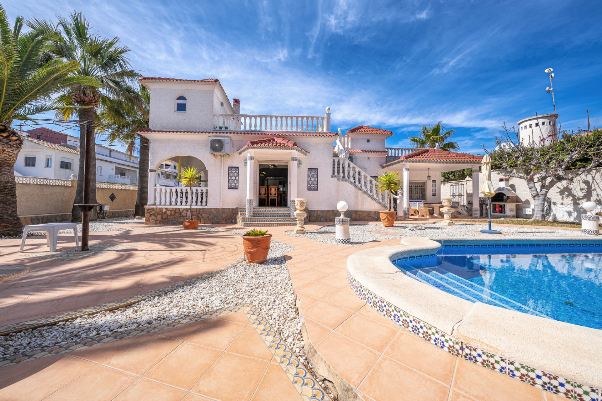 Herverkoop - Villa - La Zenia - Beachside