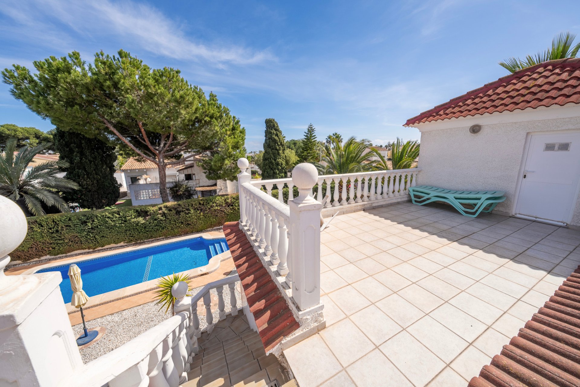 Herverkoop - Villa - La Zenia - Beachside