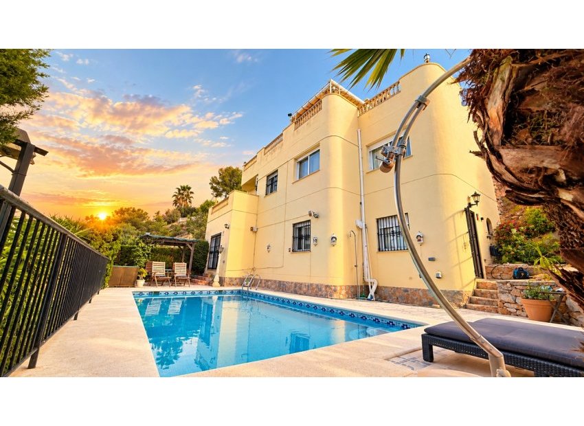 Herverkoop - Villa - La Zenia